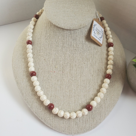 Necklace - Picture 2 of 2